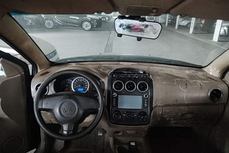 Used Wuling Hongguang 2014 1.2L Standard Model China IV Headliner