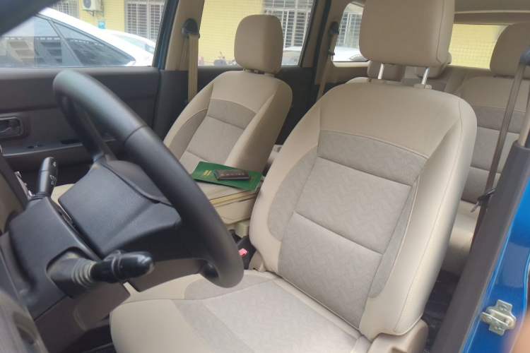 Used Wuling Hongguang 2014 1.5L S Standard Version Left Front Seat