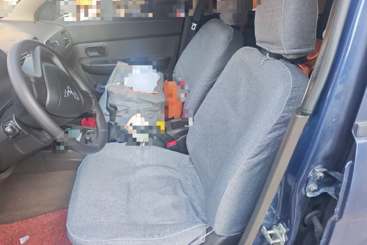Used Wuling Hongguang 2014 1.2L Base Model China IV Left Front Seat