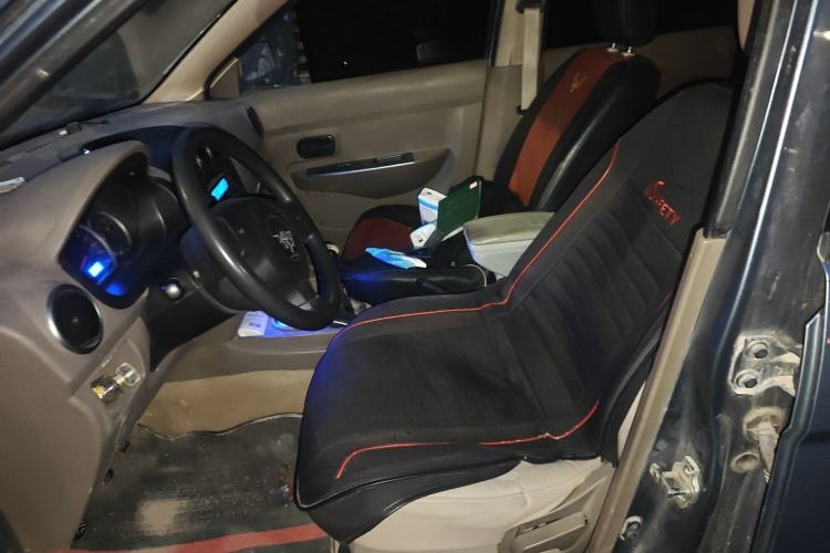 Used Wuling Hongguang 2014 1.2L Standard Model China IV Left Front Seat
