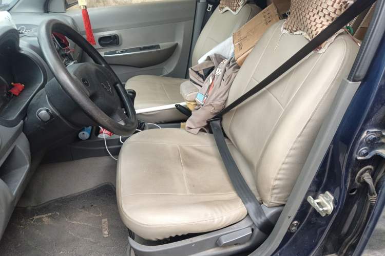Used Wuling Hongguang 2014 1.2L Base Model China IV Left Front Seat