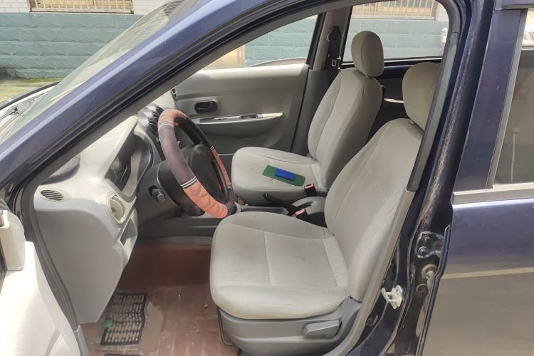 Used Wuling Hongguang 2014 1.2L Base Model China IV Left Front Seat