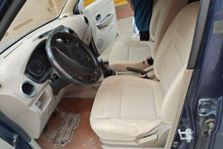 Used Wuling Hongguang 2014 1.2L Standard Model China IV Left Front Seat