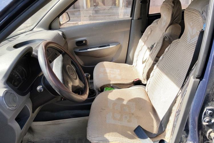Used Wuling Hongguang 2014 1.2L Base Model China IV Left Front Seat