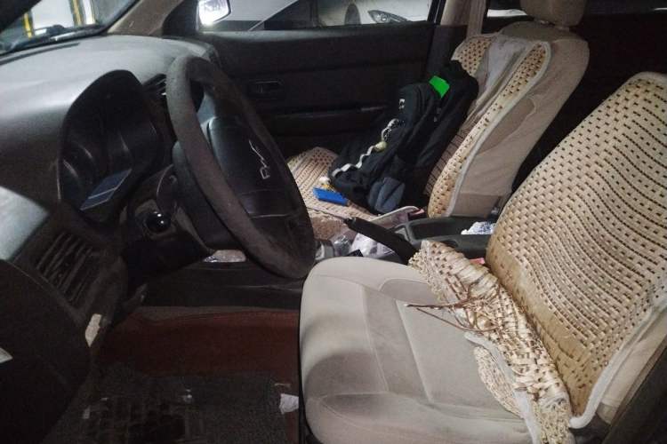 Used Wuling Hongguang 2014 1.2L Standard Model China IV Left Front Seat
