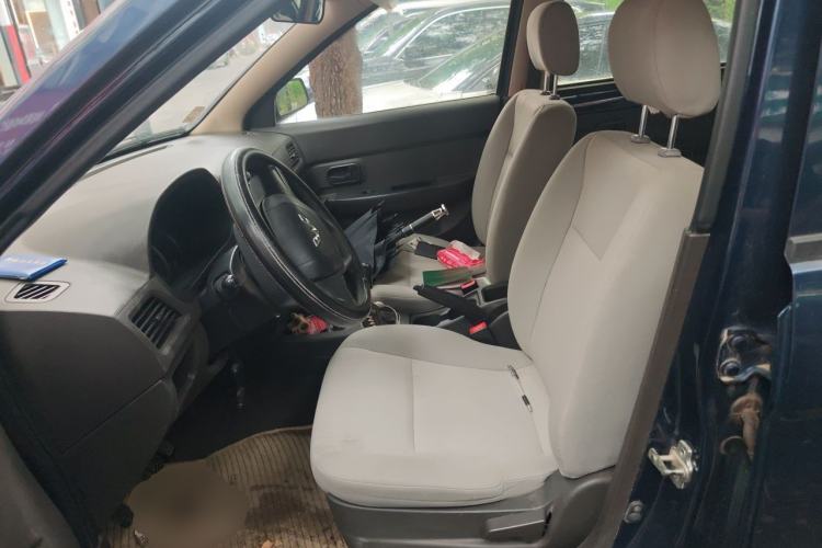 Used Wuling Hongguang 2014 1.5L Base Version Left Front Seat