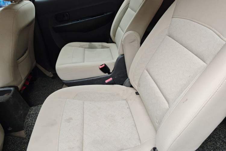 Used Wuling Hongguang 2014 1.2L Standard Model China IV Left Rear Seat