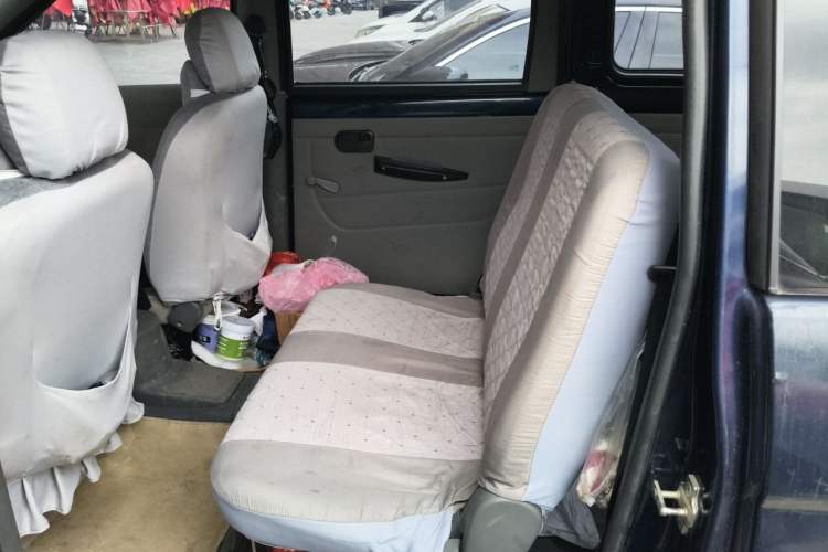 Used Wuling Hongguang 2014 1.5L Base Version Left Rear Seat