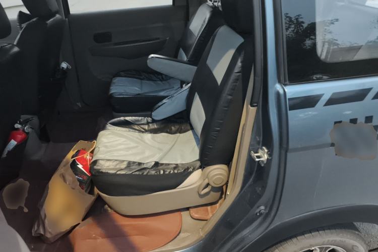 Used Wuling Hongguang 2014 1.2L S Standard Version China IV Standard Left Rear Seat