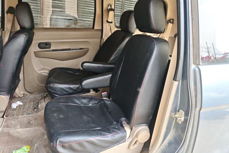 Used Wuling Hongguang 2014 1.5L Standard Version Left Rear Seat