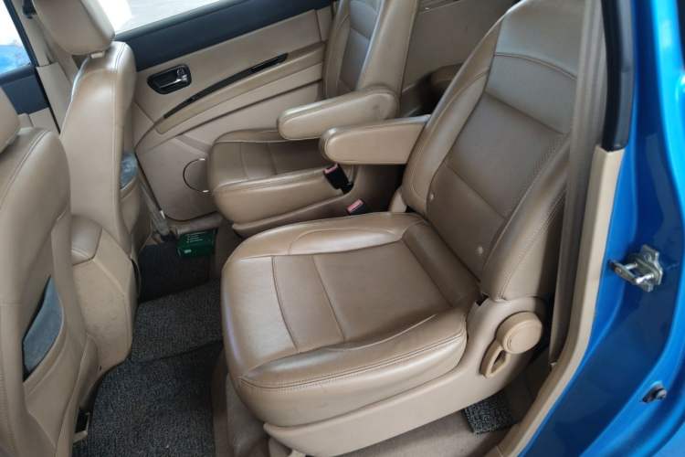 Used Wuling Hongguang 2014 1.5L S Luxury Model Left Rear Seat