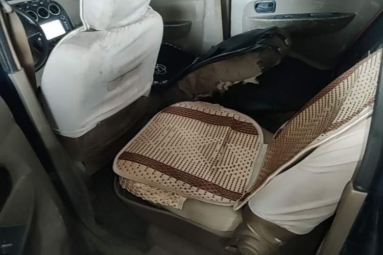 Used Wuling Hongguang 2014 1.2L Standard Model China IV Left Rear Seat