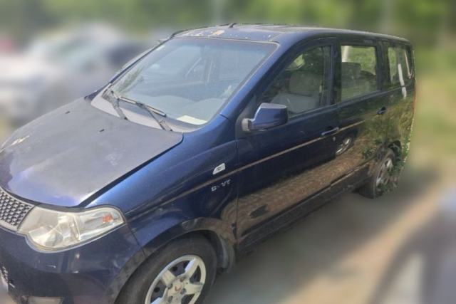 Ojetý Wuling Hongguang 2014 1.5L Base Version