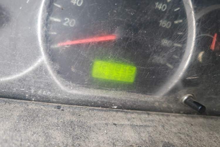 Used Wuling Hongguang 2014 1.5L Base Version Odometer Close Up