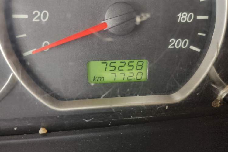 Used Wuling Hongguang 2014 1.5L Base Version Odometer Close Up