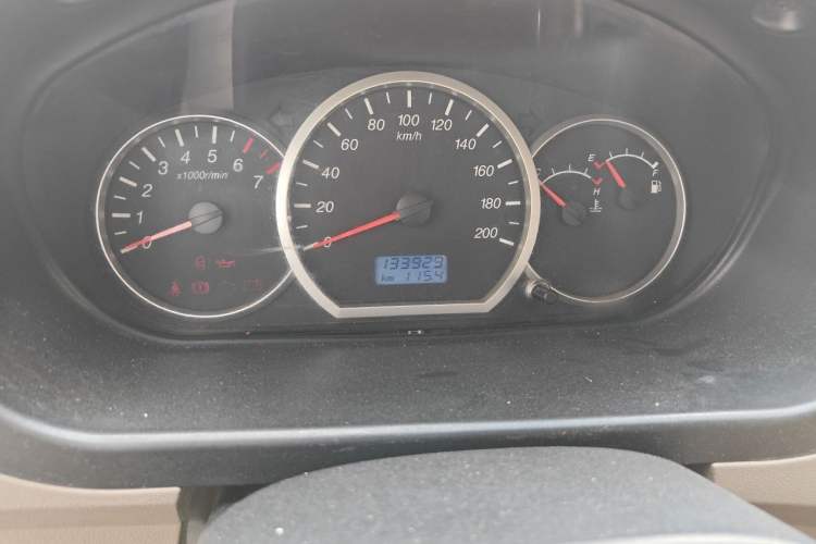 Used Wuling Hongguang 2014 1.5L Base Version Odometer Close Up