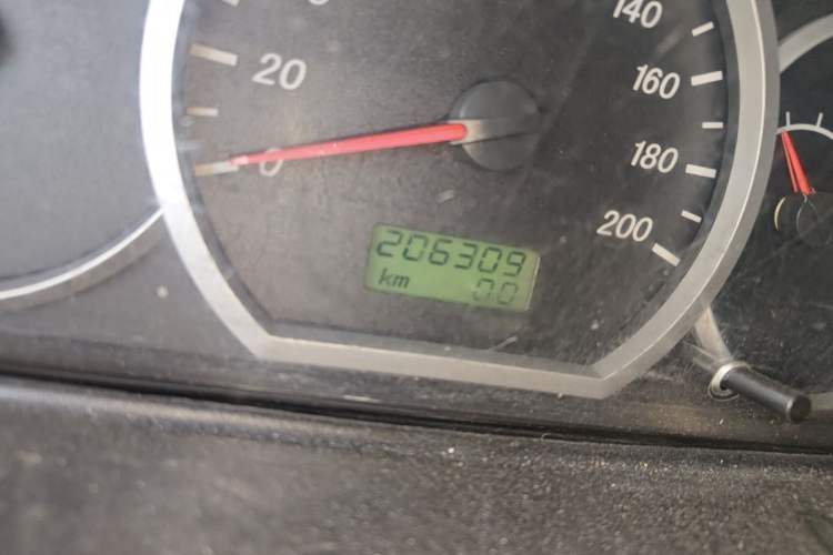 Used Wuling Hongguang 2014 1.5L Base Version Odometer Close Up