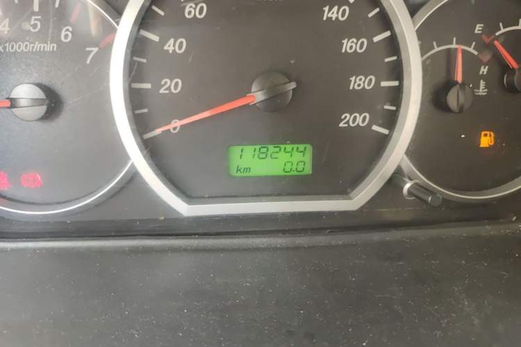 Used Wuling Hongguang 2014 1.2L Base Model China IV Odometer Close Up