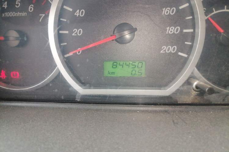 Used Wuling Hongguang 2014 1.5L Base Version Odometer Close Up