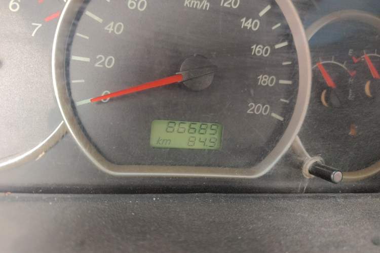 Used Wuling Hongguang 2014 1.2L Standard Model China IV Odometer Close Up