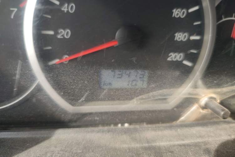 Used Wuling Hongguang 2014 1.2L Standard Model China IV Odometer Close Up