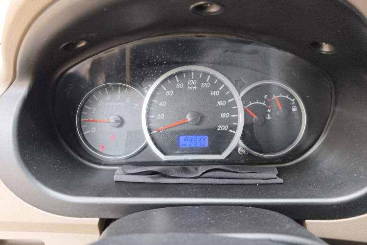 Used Wuling Hongguang 2014 1.2L Standard Model China IV Odometer Close Up