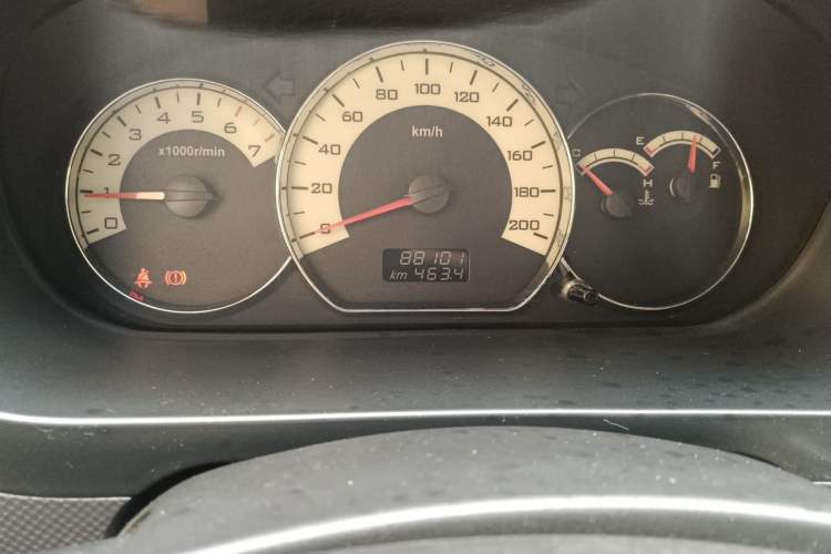Used Wuling Hongguang 2014 1.5L S Luxury Model Odometer Close Up