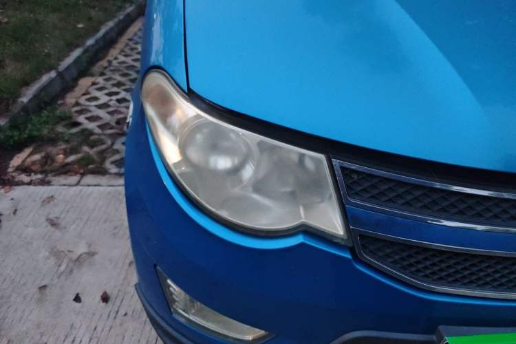 Used Wuling Hongguang 2014 1.5L S Comfort Model Right Front Headlight