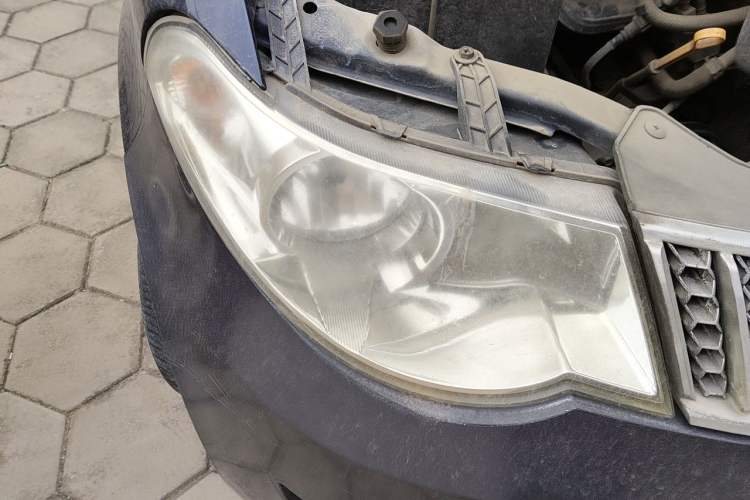 Used Wuling Hongguang 2014 1.2L Base Model China IV Right Front Headlight