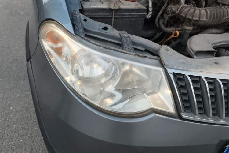 Used Wuling Hongguang 2014 1.2L S Standard Version China IV Standard Right Front Headlight