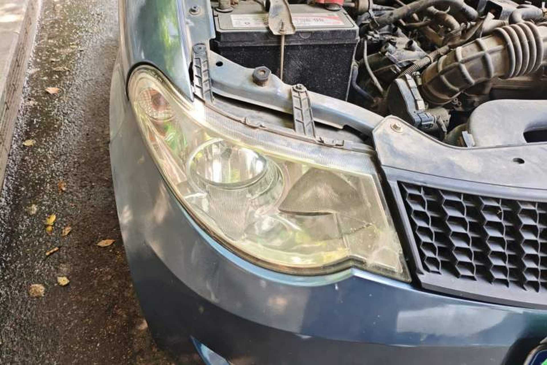 Used Wuling Hongguang 2014 1.5L Standard Version Right Front Headlight