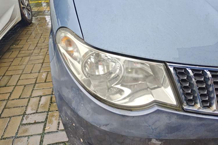 Used Wuling Hongguang 2014 1.5L Base Version Right Front Headlight