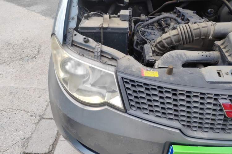 Used Wuling Hongguang 2014 1.5L Base Version Right Front Headlight