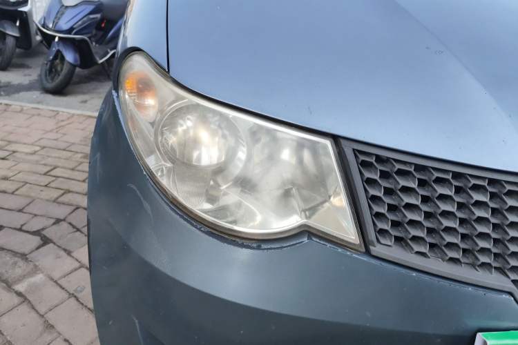 Used Wuling Hongguang 2014 1.5L Base Version Right Front Headlight