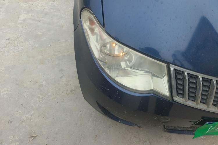 Used Wuling Hongguang 2014 1.2L Standard Model China IV Right Front Headlight