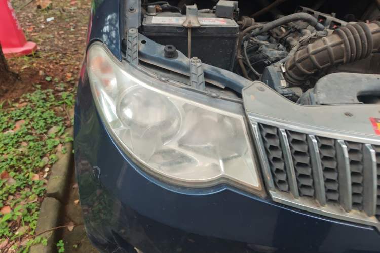 Used Wuling Hongguang 2014 1.5L Base Version Right Front Headlight