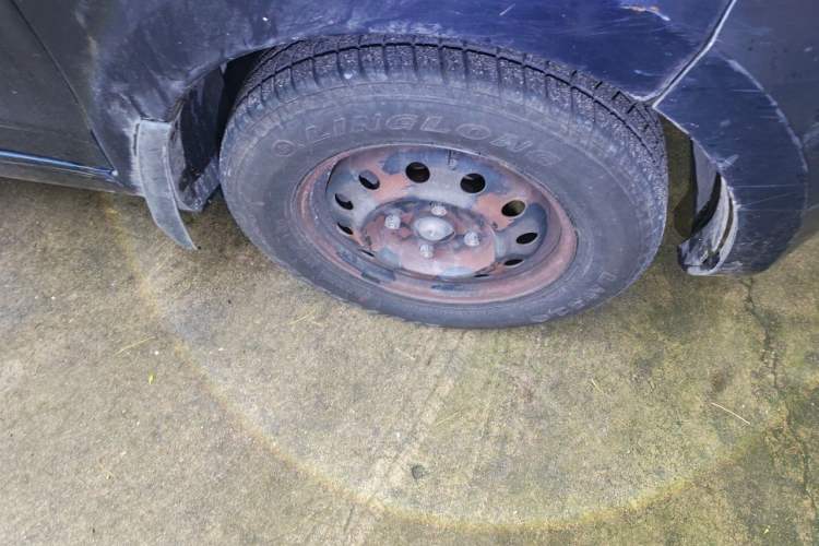 Used Wuling Hongguang 2014 1.5L Base Version Right Front Wheel Hub