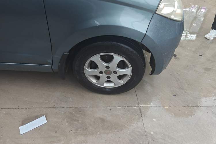 Used Wuling Hongguang 2014 1.2L Base Model China IV Right Front Wheel Hub