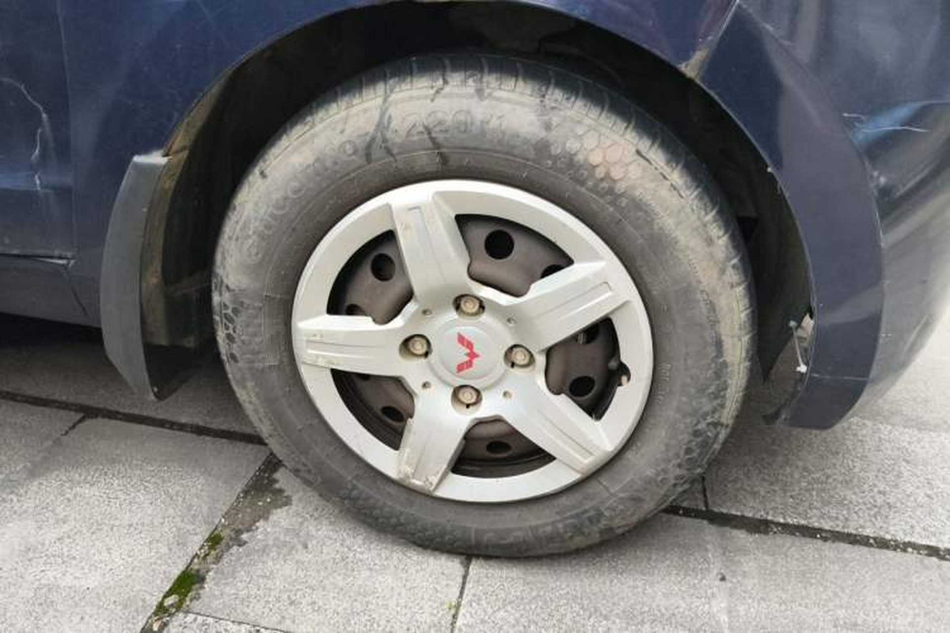 Used Wuling Hongguang 2014 1.5L Base Version Right Front Wheel Hub