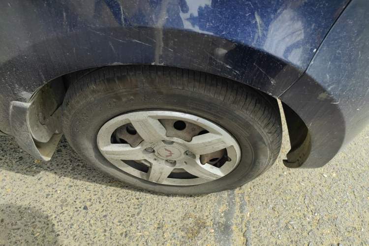 Used Wuling Hongguang 2014 1.5L Base Version Right Front Wheel Hub