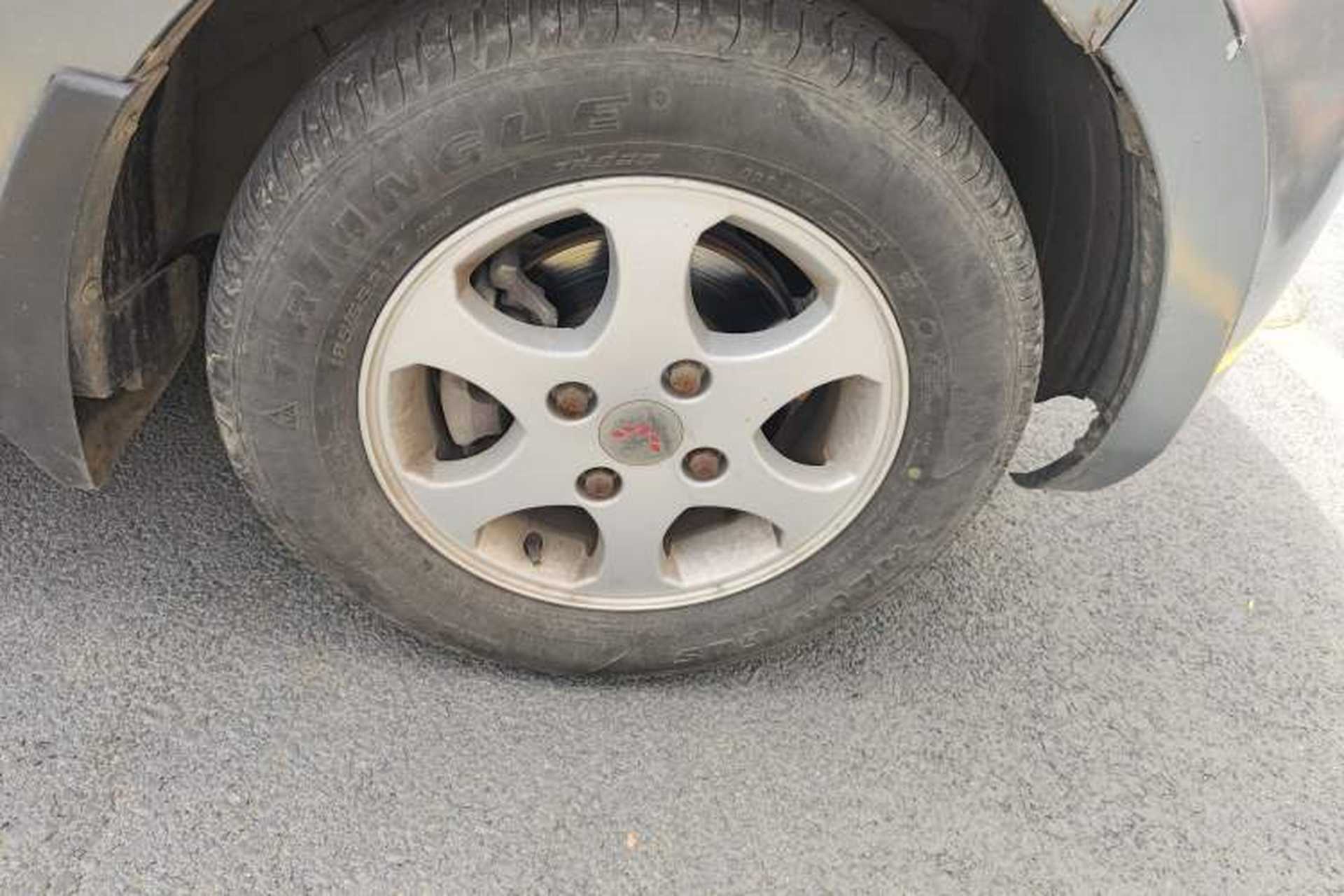 Used Wuling Hongguang 2014 1.2L Standard Model China IV Right Front Wheel Hub