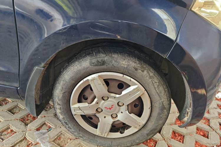 Used Wuling Hongguang 2014 1.5L Base Version Right Front Wheel Hub