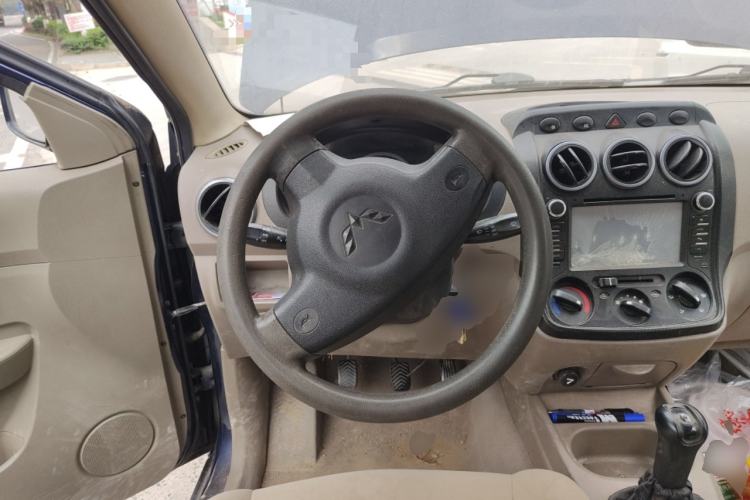 Used Wuling Hongguang 2014 1.2L Base Model China IV Steering Wheel