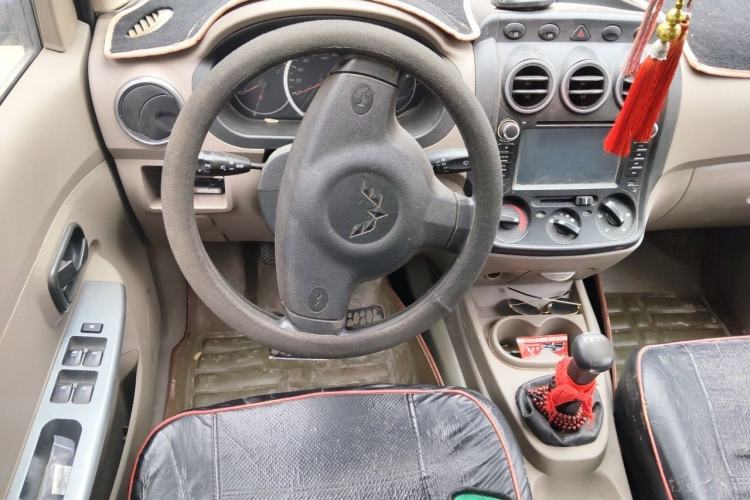 Used Wuling Hongguang 2014 1.2L Base Model China IV Steering Wheel