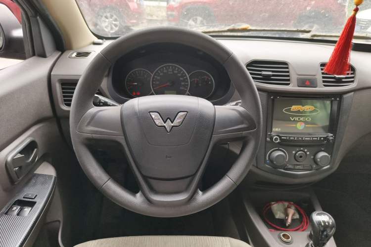 Used Wuling Hongguang 2014 1.5L Base Version Steering Wheel
