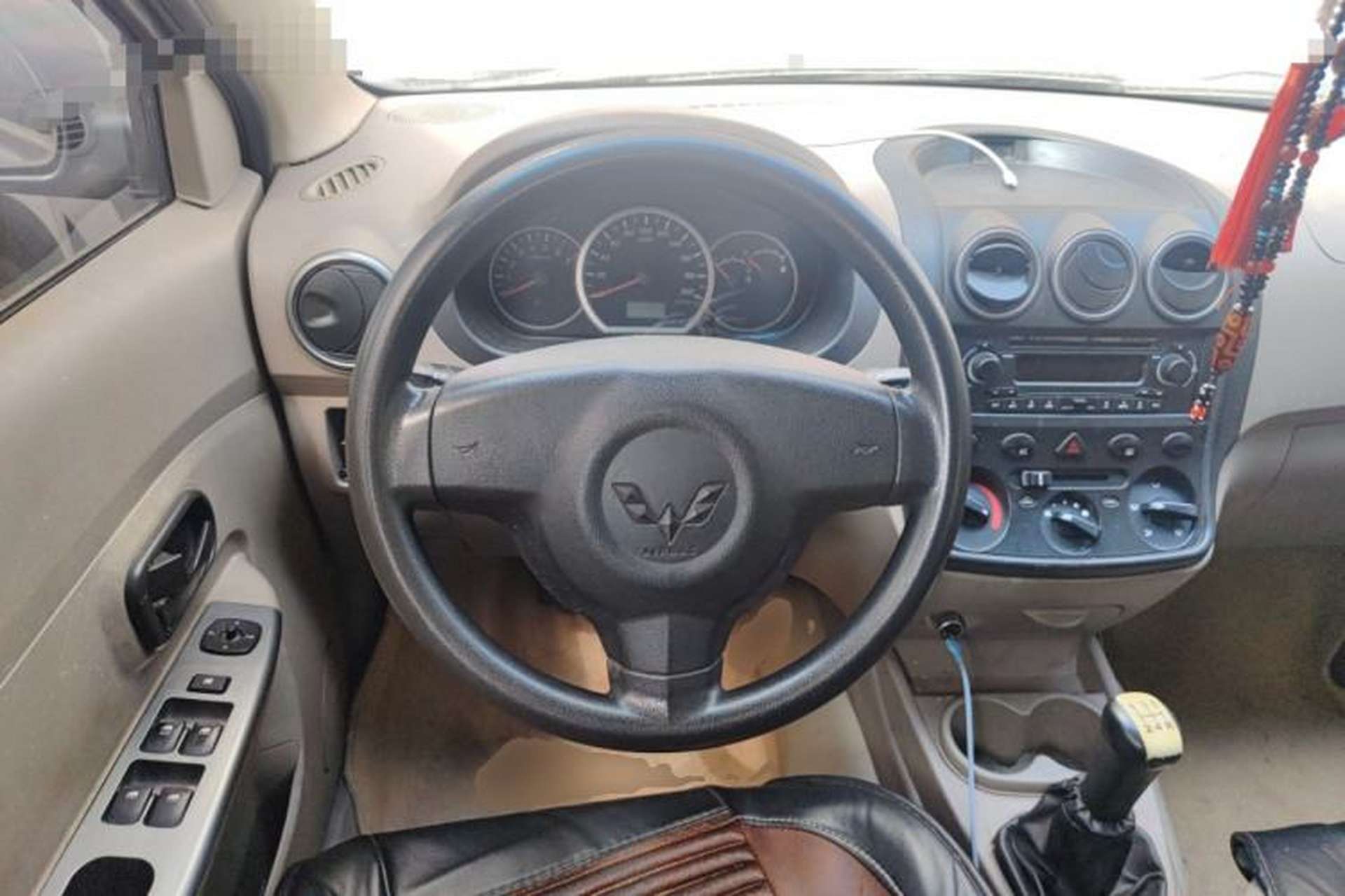 Used Wuling Hongguang 2014 1.2L Standard Model China IV Steering Wheel