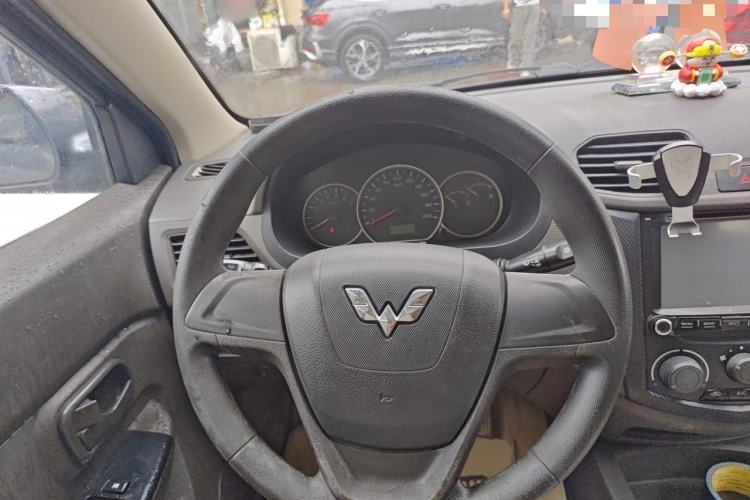 Used Wuling Hongguang 2014 1.5L Base Version Steering Wheel