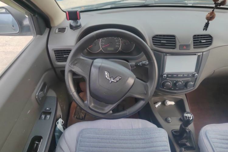 Used Wuling Hongguang 2014 1.5L Base Version Steering Wheel