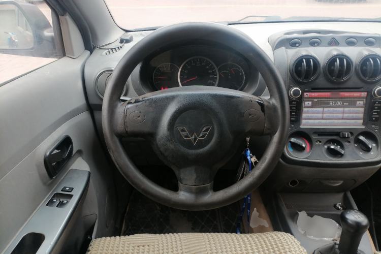 Used Wuling Hongguang 2014 1.5L Base Version Steering Wheel