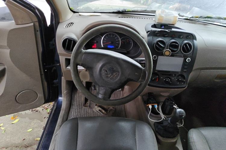 Used Wuling Hongguang 2014 1.2L Standard Model China IV Steering Wheel